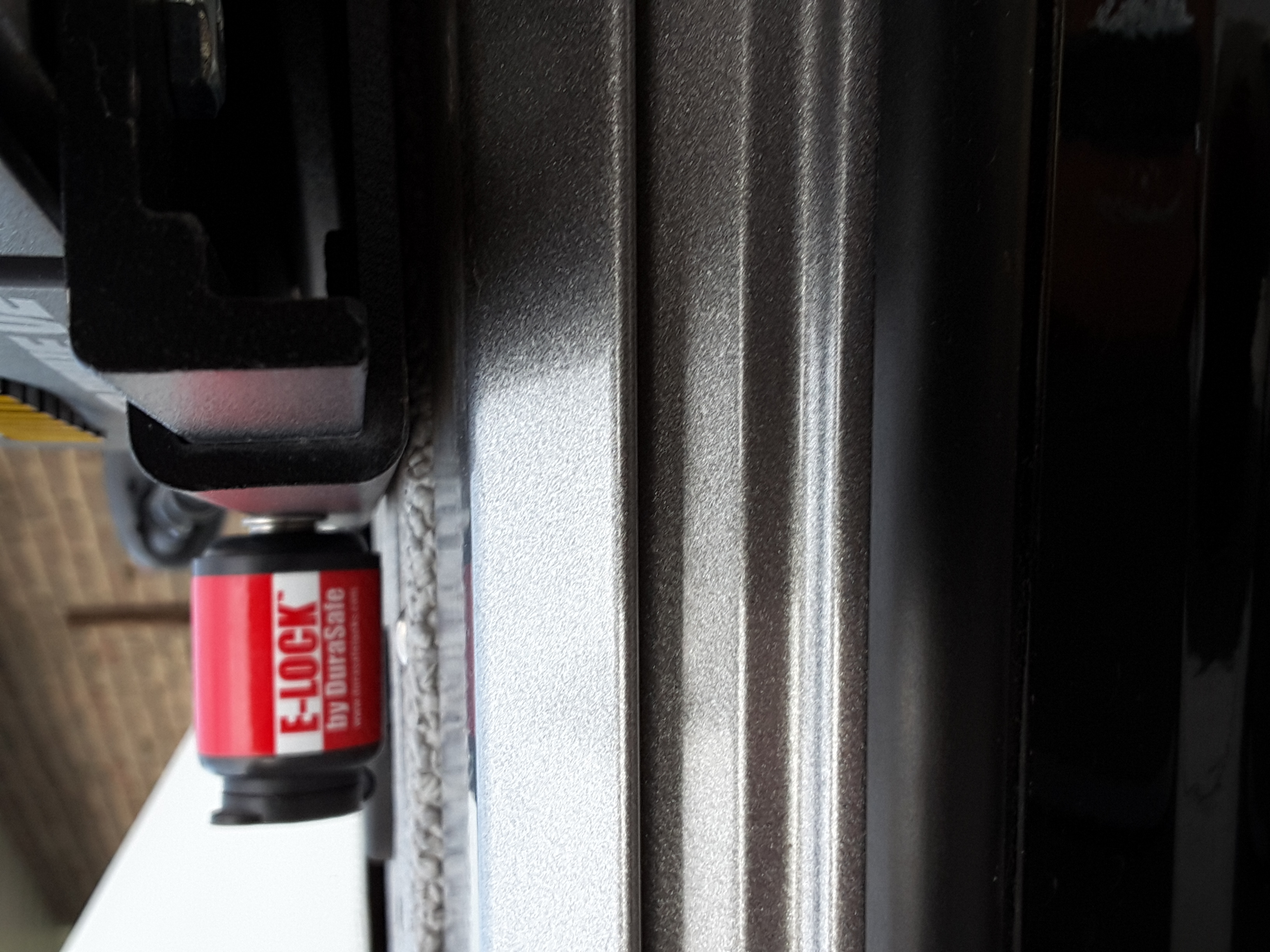 1/8&quot; spacing between cylinder and bracket