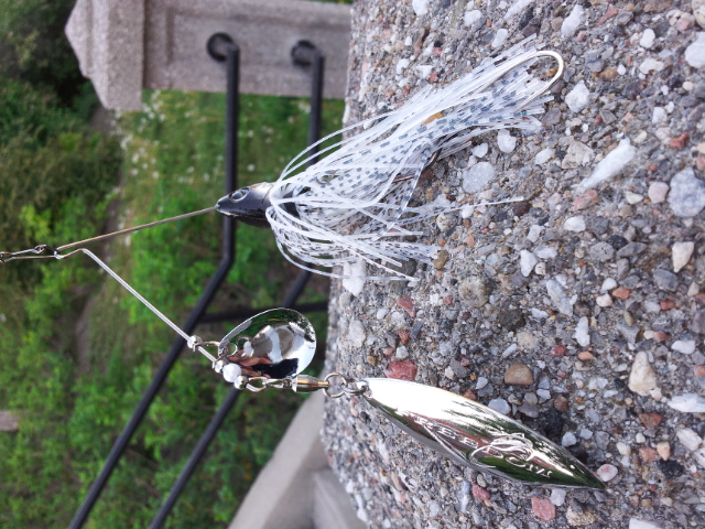 How to Tie a Spinner Bait 